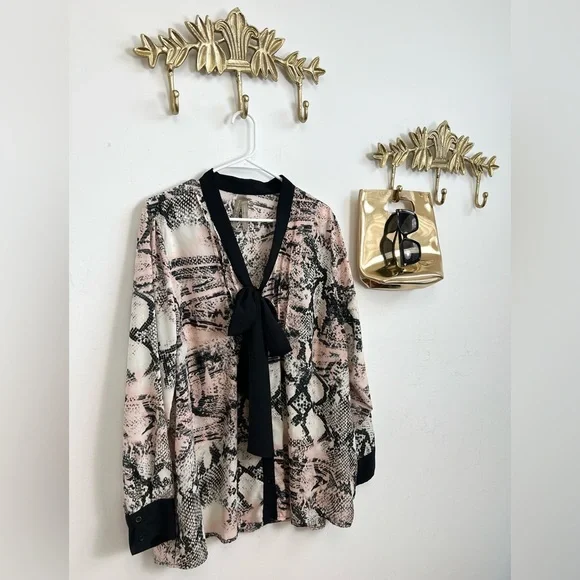 Pink fusion Snake print contemporary blouse 1X - Picture 2 of 6